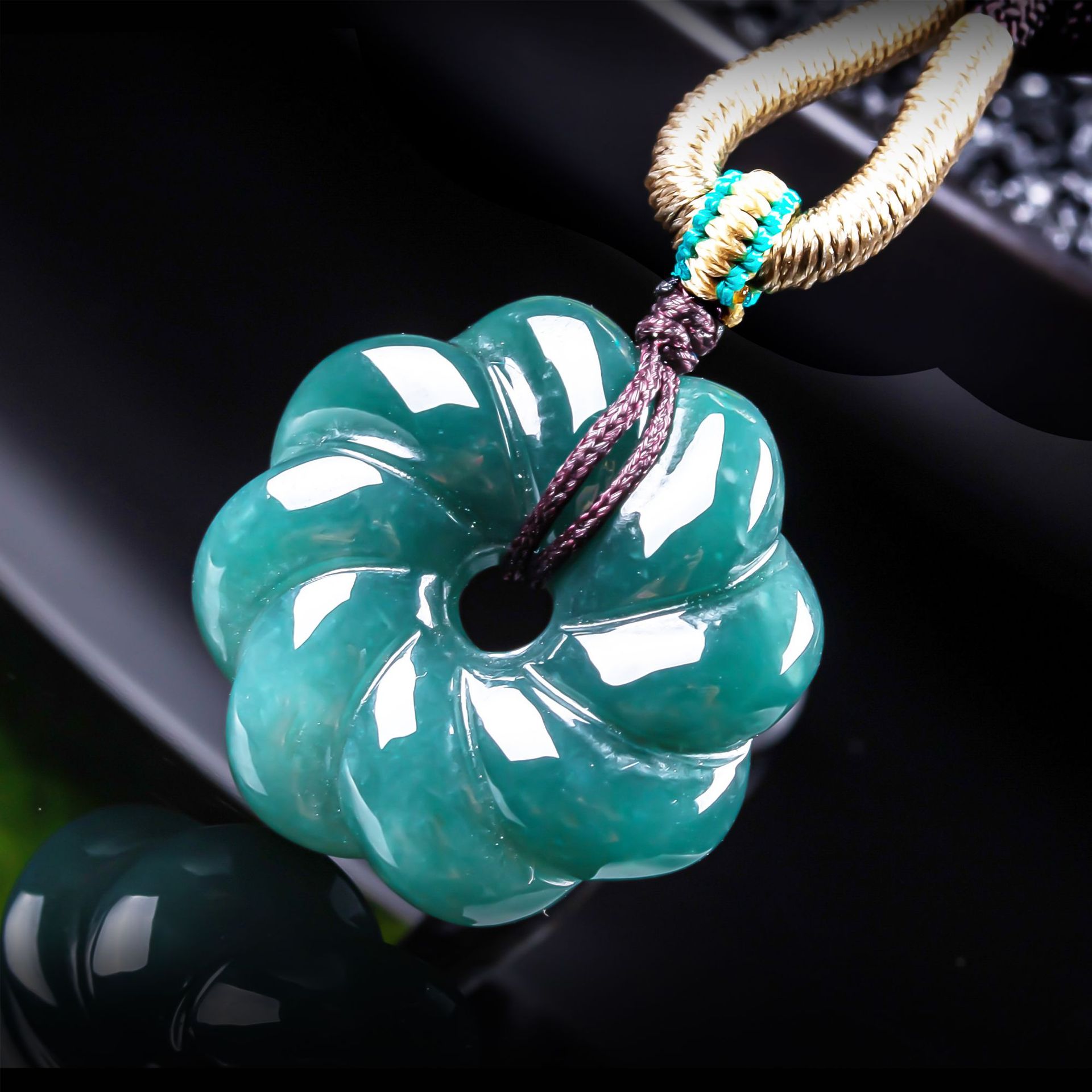 Women'S Fashion Trends - Collier avec pendentif en jade birman