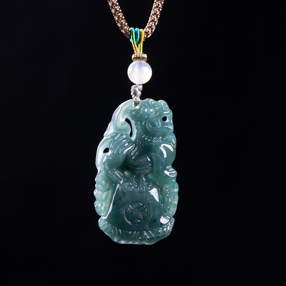 Women Fashion Necklace - Pendentif Pixiu en jadéite birmane, talisman