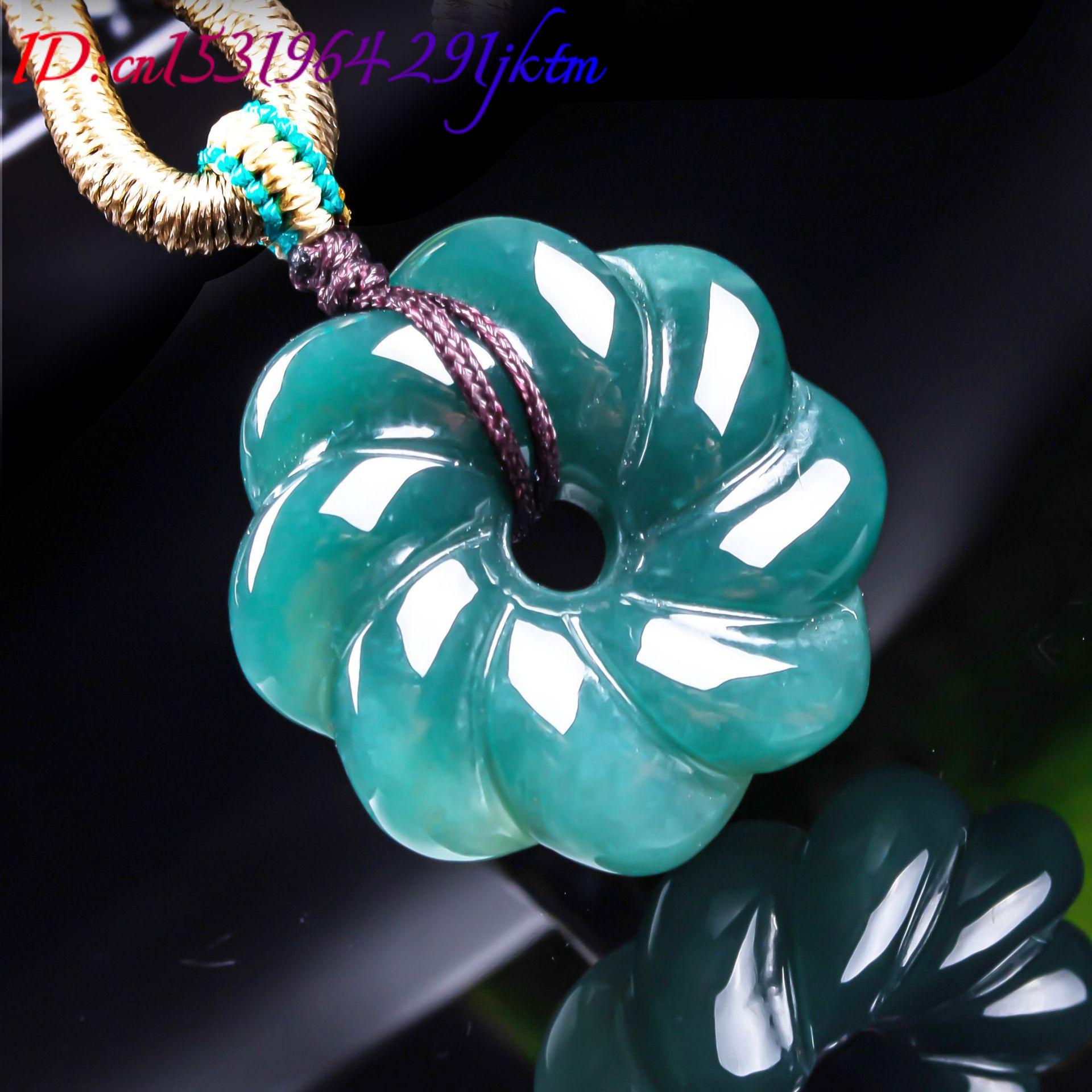 Collier avec pendentif en jade - Women'S Fashion Trends avis et prix