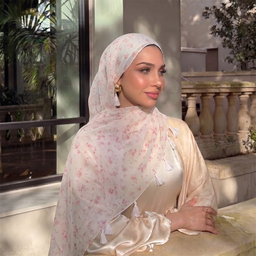 Foulard Hijab à Pompons Tendan - Women'S Fashion Trends avis et prix