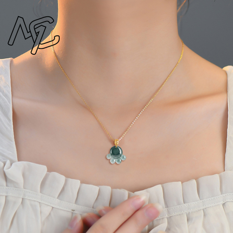 Collier pendentif patte de cha - Women Fashion Necklace avis et prix